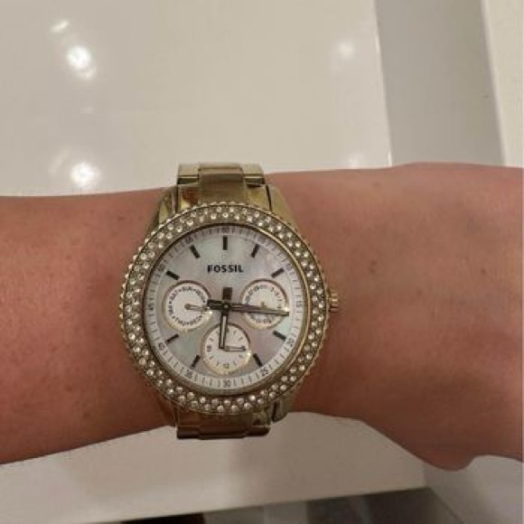Fossil Gold Watch - Picture 2 of 7
